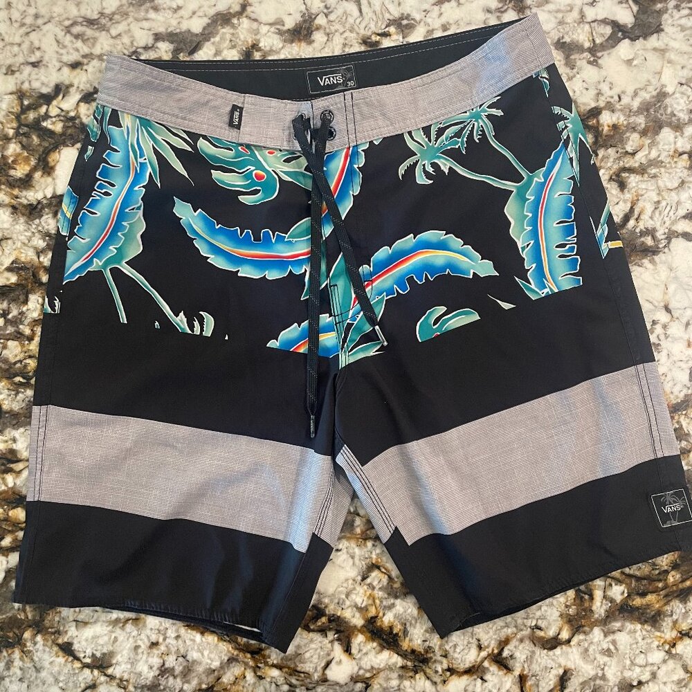 Vans Board Shorts Size 30